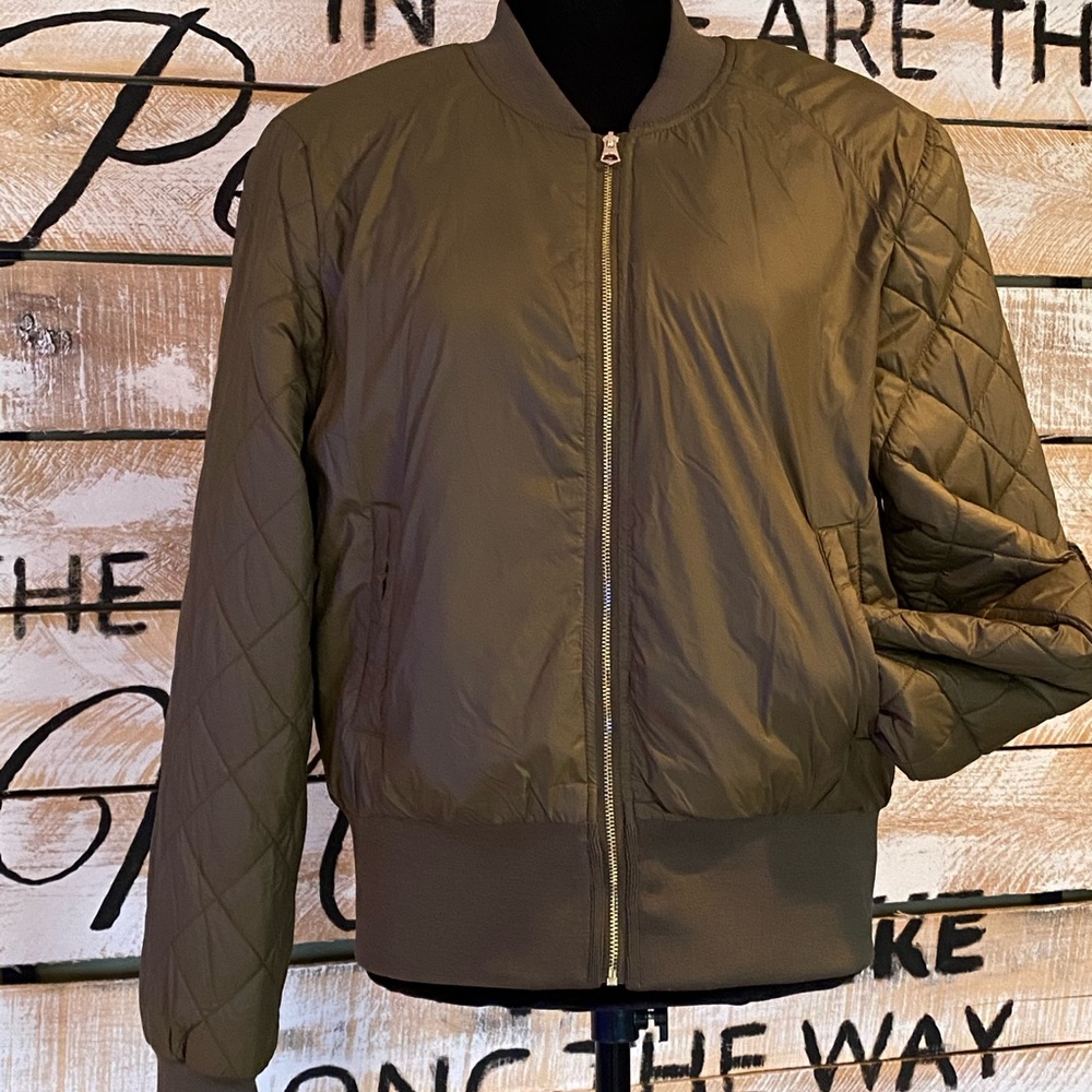 Inso women’s olive bomber jacket